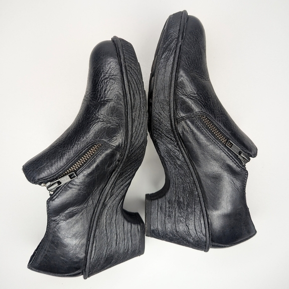 Born black leather clogs zipper low heel platform women's size 9.5 - Picture 4 of 10